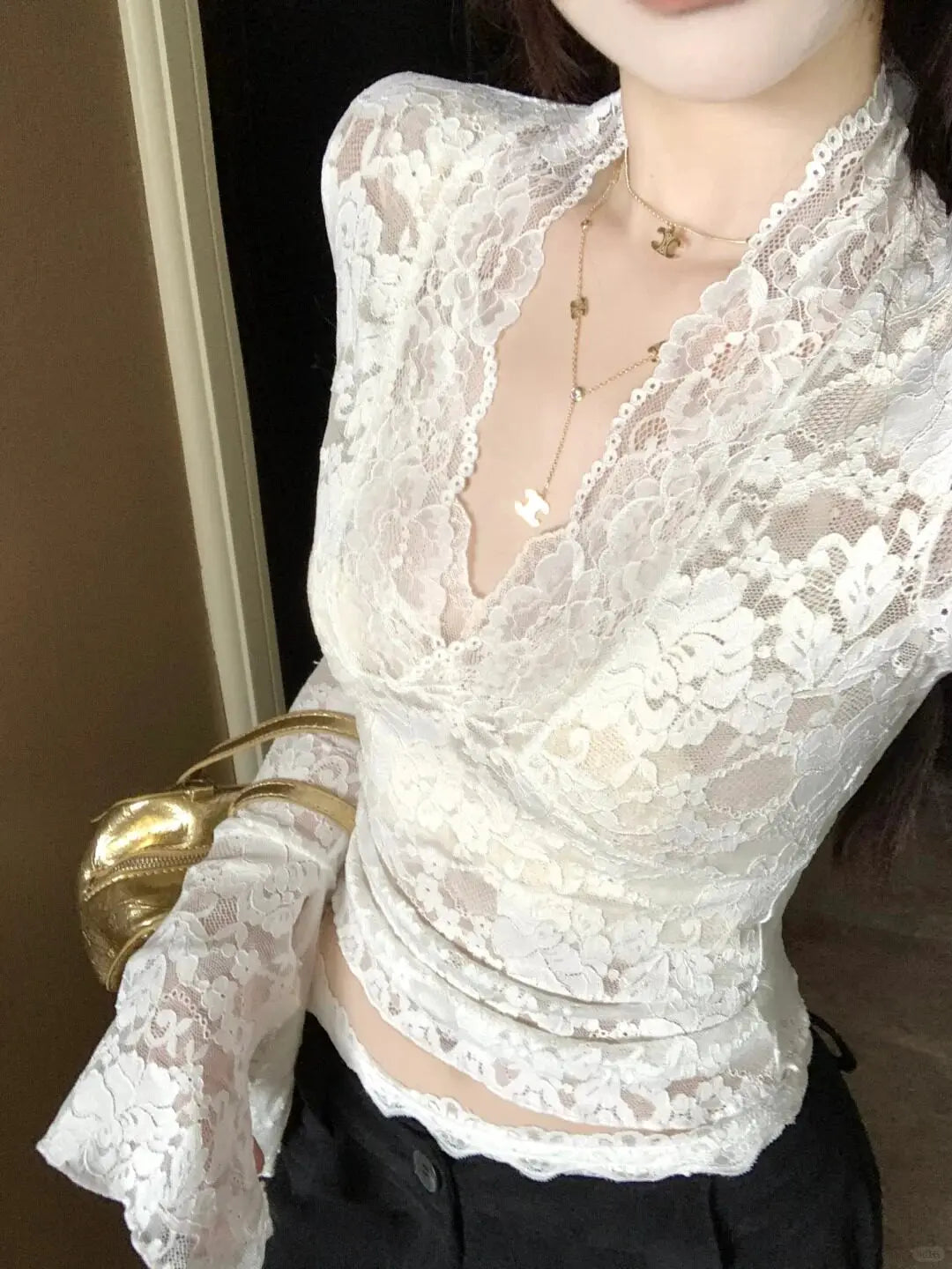 2026 Spring Sexy V-neck Lace Long Sleeved T-shirt Fashionable Women&