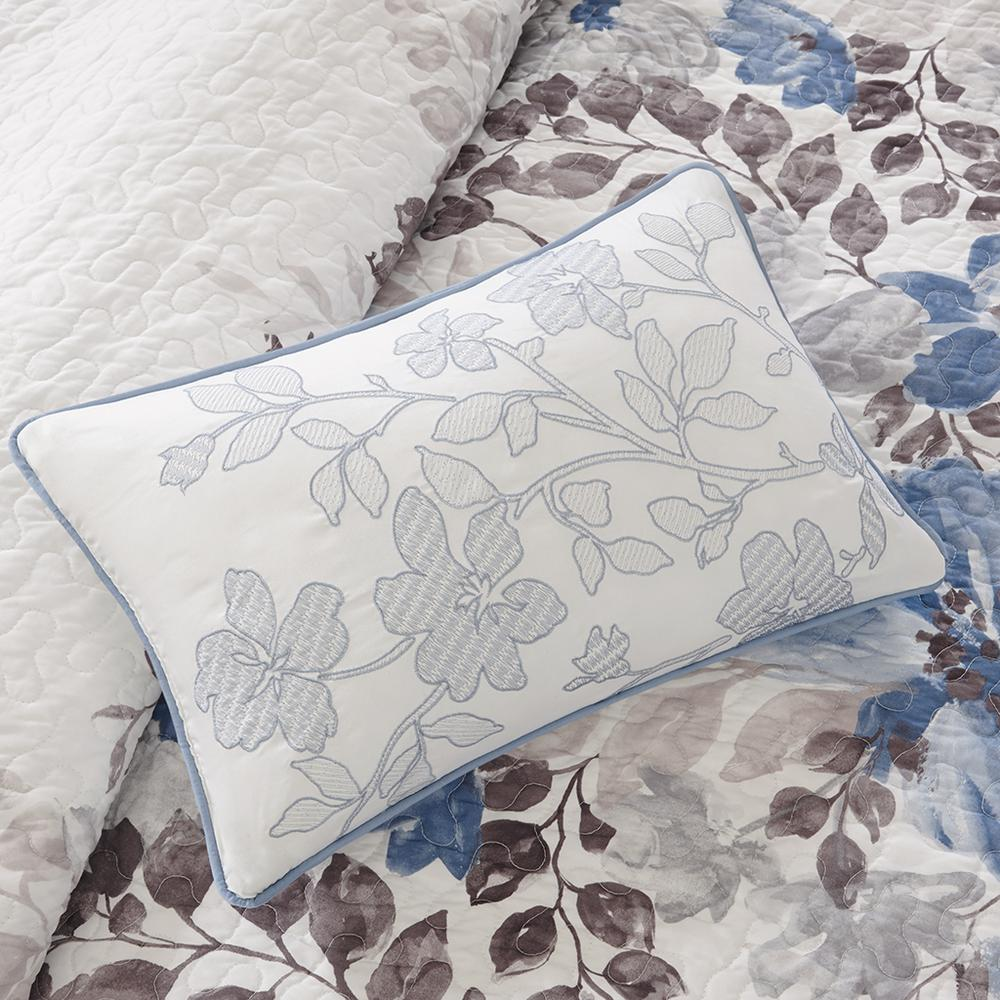 Start2Finish 6-piece printed quilt set with matching throw pillows, featuring colorful floral patterns and cozy bedding design