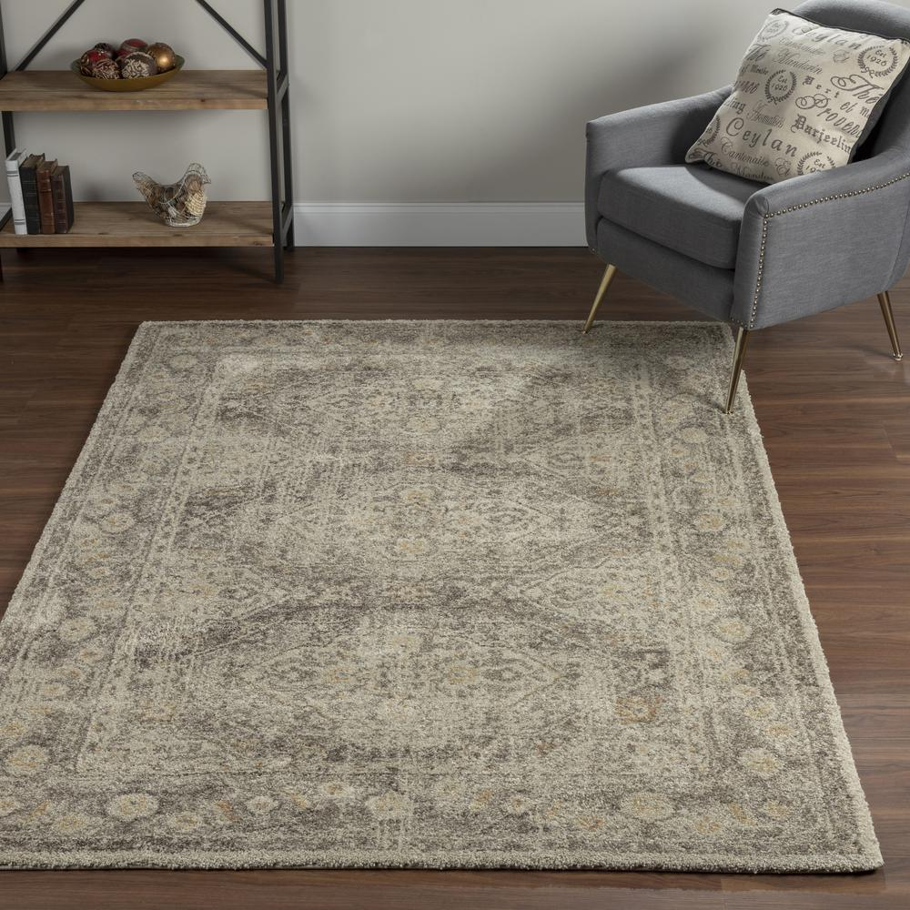 Start2Finish Fresca FC4 taupe rug with geometric pattern, 7&