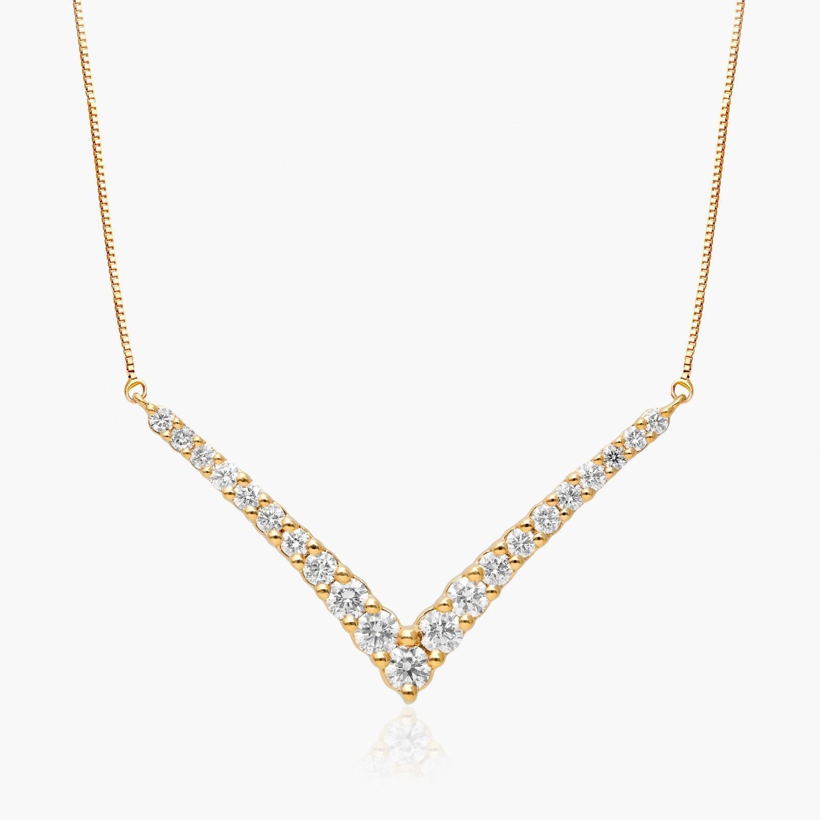 5ct Lab Diamond V Necklace | Graduated Round Brilliant | IGI Certified