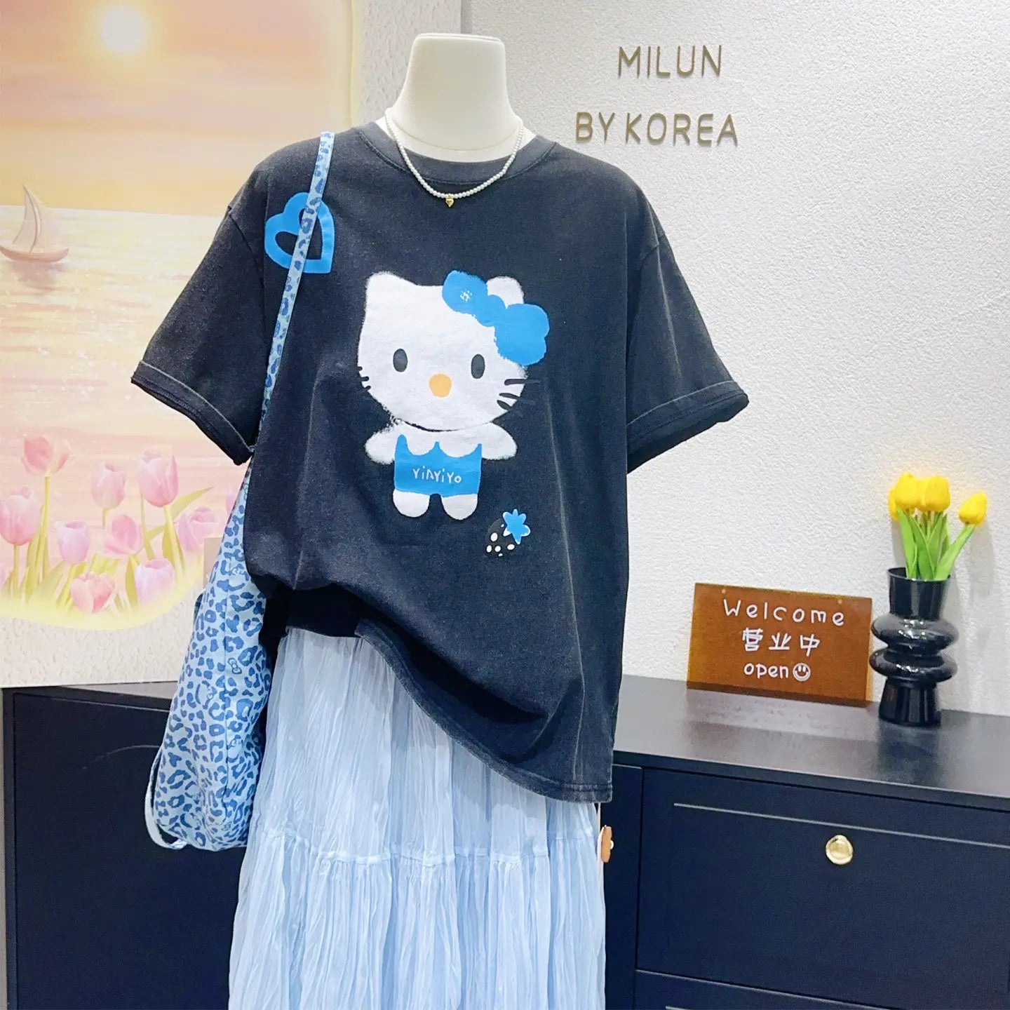 Hello Kitty High-Quality New Short-Sleeved Cotton Retro Age-Reducing Tops Cartoon Loose T-Shirt Street Fashion Hot-Selling Gifts