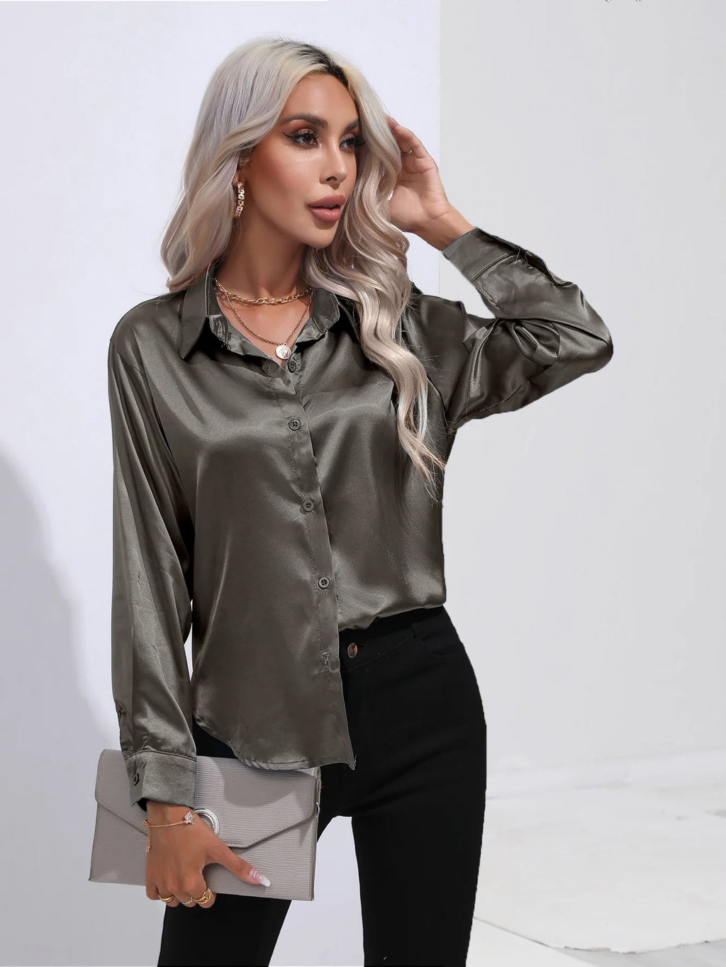 Elegant blouse and extras