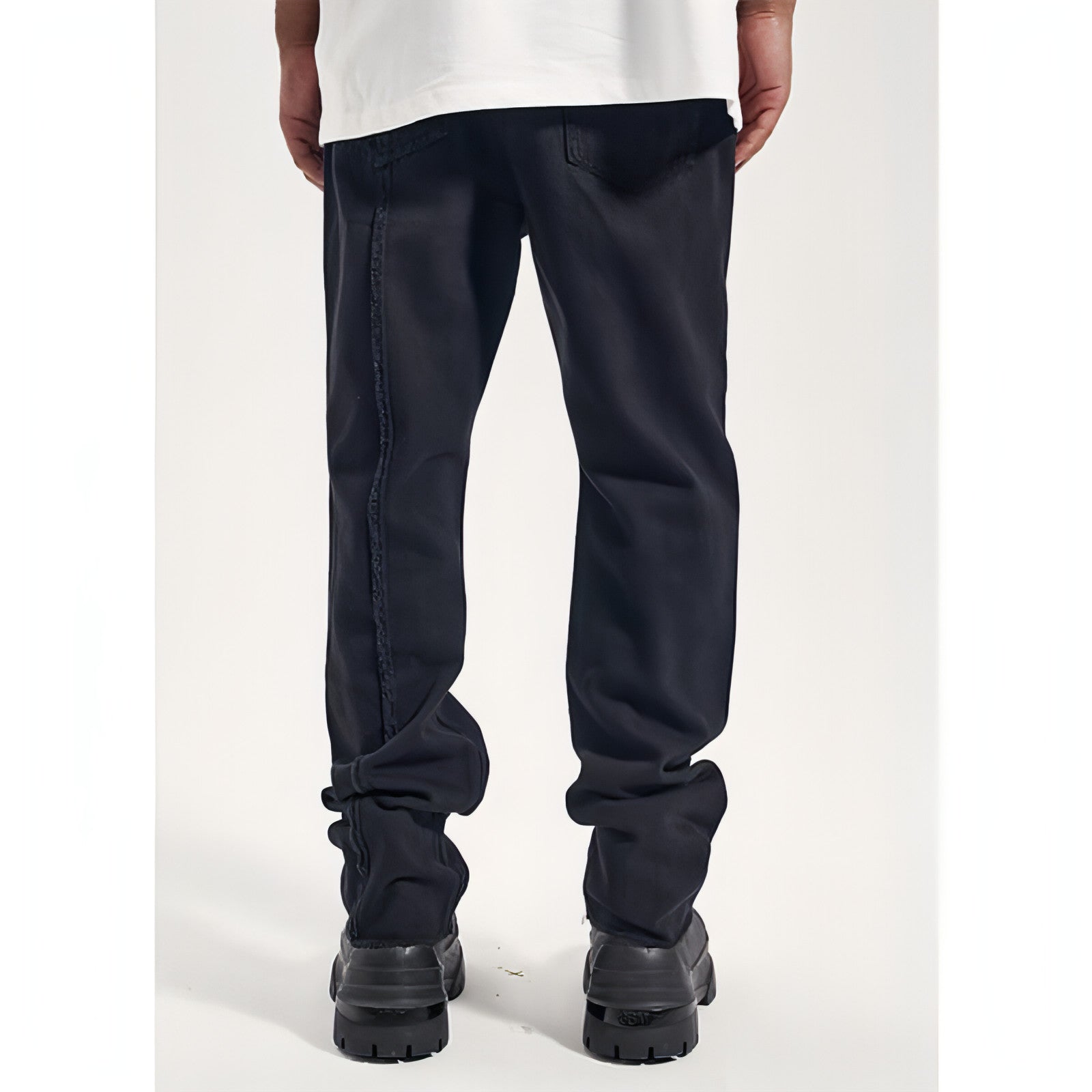 UrbanEase™ High Street Dark Solid Black Vintage Jeans Men