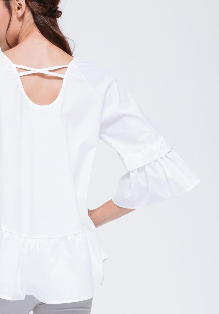 Women's Ruffle Hem Crew Neck Top In White