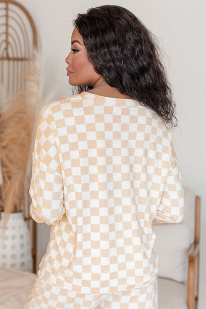 Elegant blouse and extras