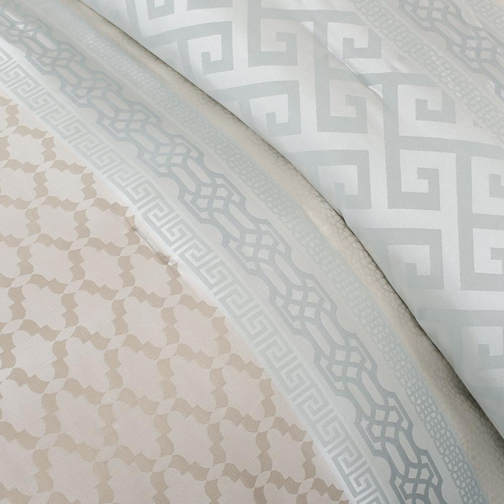 Start2Finish 7-piece comforter set featuring a cozy, patterned fabric with matching pillow shams and decorative accents.