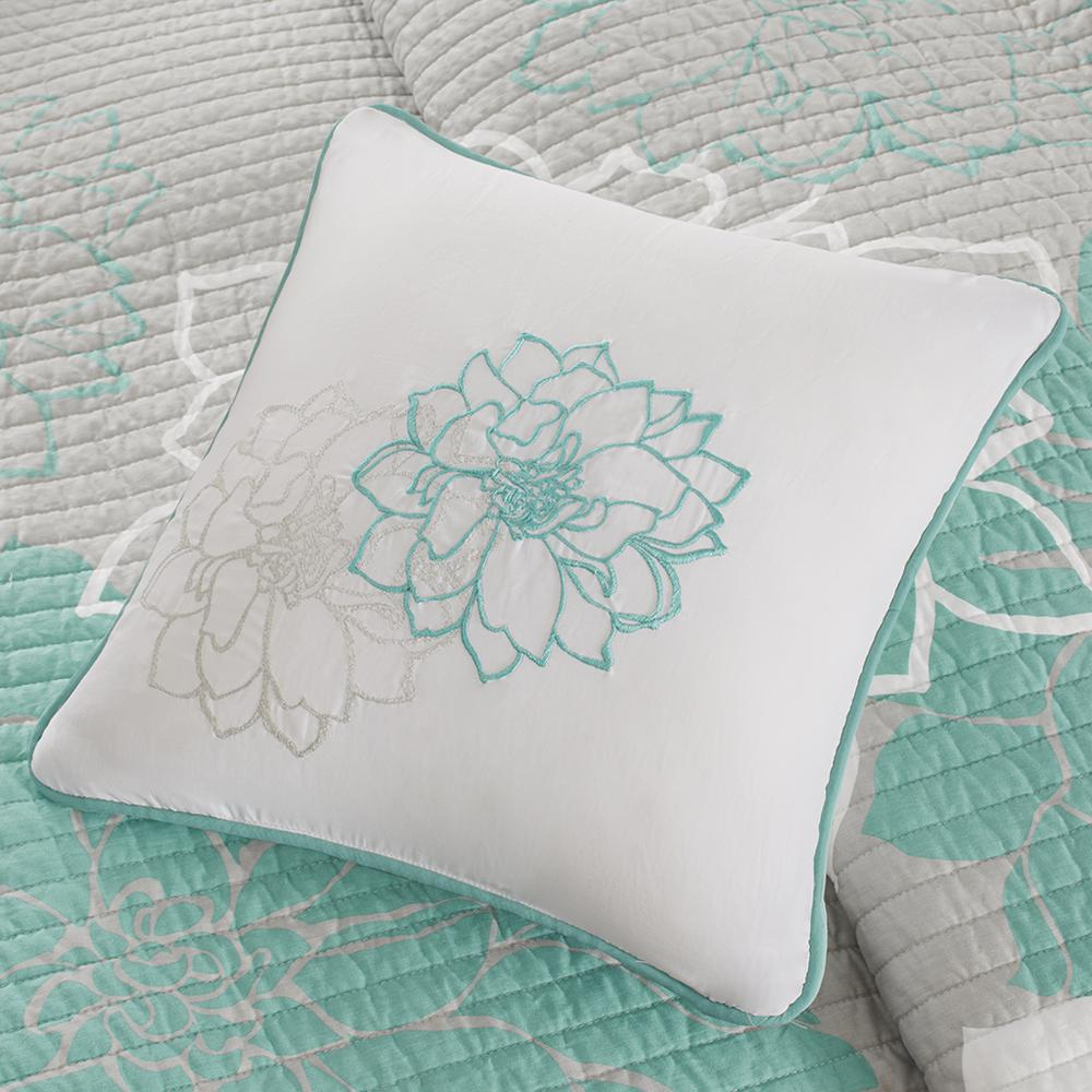 Start2Finish 6-piece printed cotton quilt set with matching throw pillows, showcasing colorful floral patterns and cozy bedding.