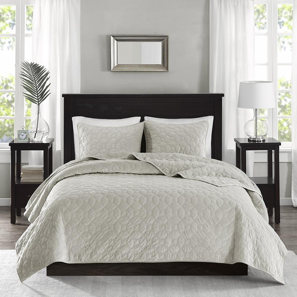 Start2Finish Harper 3-piece velvet quilt set in ivory, featuring soft fabric and elegant design for cozy bedroom decor.