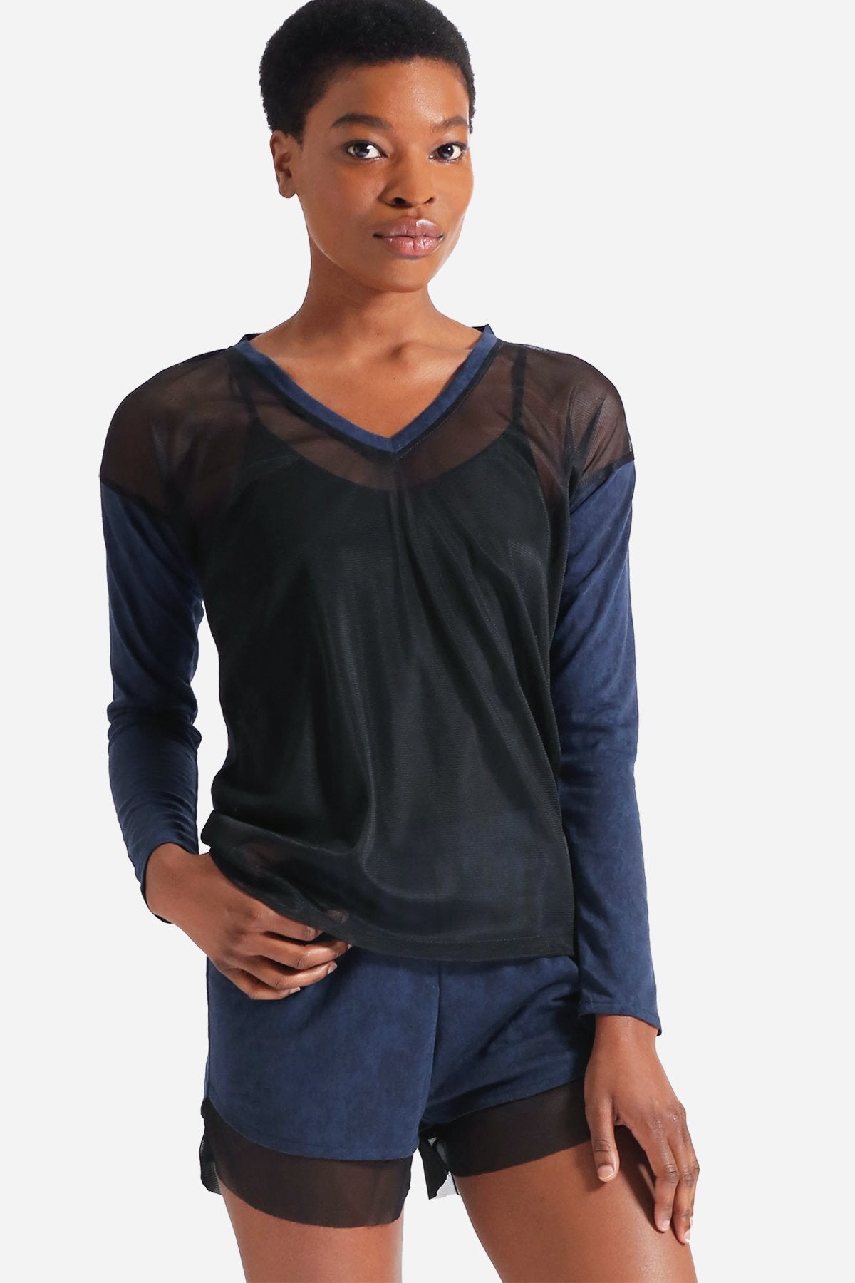 Elegant blouse and extras