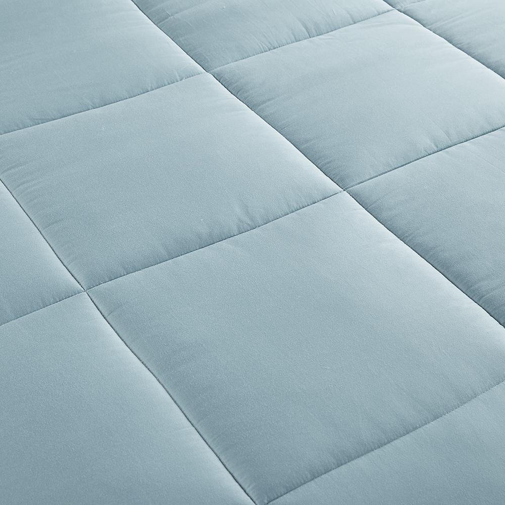 Start2Finish luxury down alternative comforter with 300 thread count cotton shell, showcasing soft, plush bedding for restful sleep.