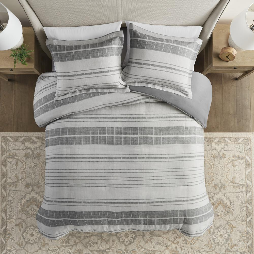 Start2Finish 3-piece stripe duvet cover set featuring a modern striped design on soft, breathable fabric for bedroom decor.