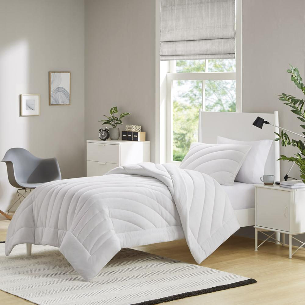 Start2Finish Poly Jersey Puffy Comforter Set with soft, quilted fabric and plush fill, perfect for cozy bedding.