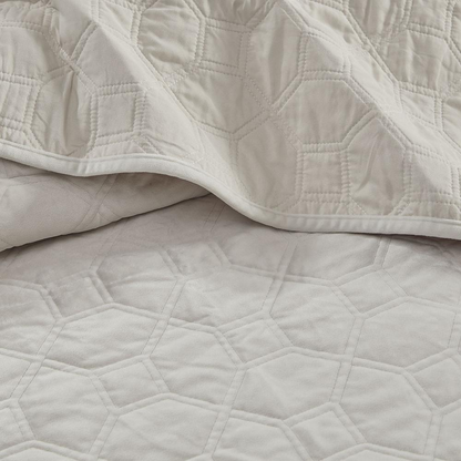 Start2Finish Harper 3-piece velvet quilt set in ivory, featuring soft, luxurious fabric and elegant bedding design.