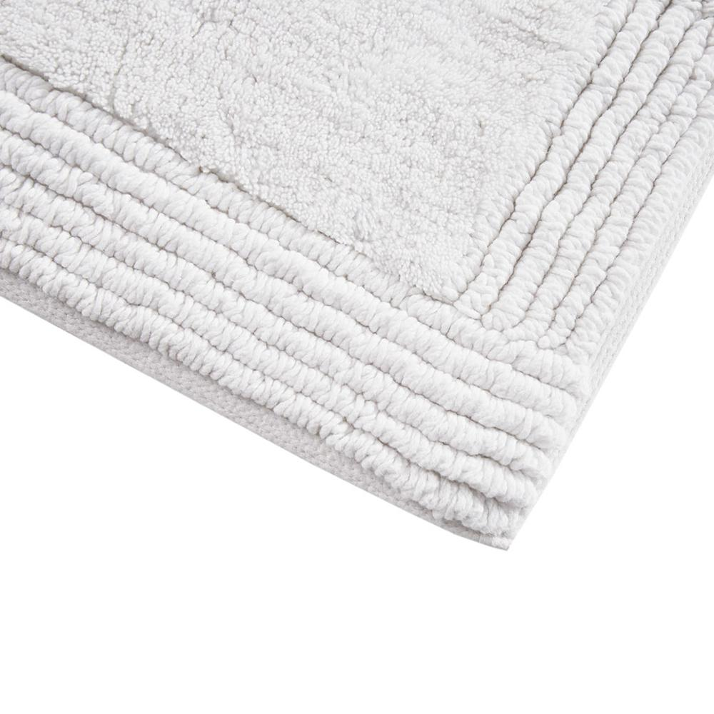 Start2Finish 100% cotton tufted reversible bath rug with 3000 GSM, plush and absorbent, in a stylish design.