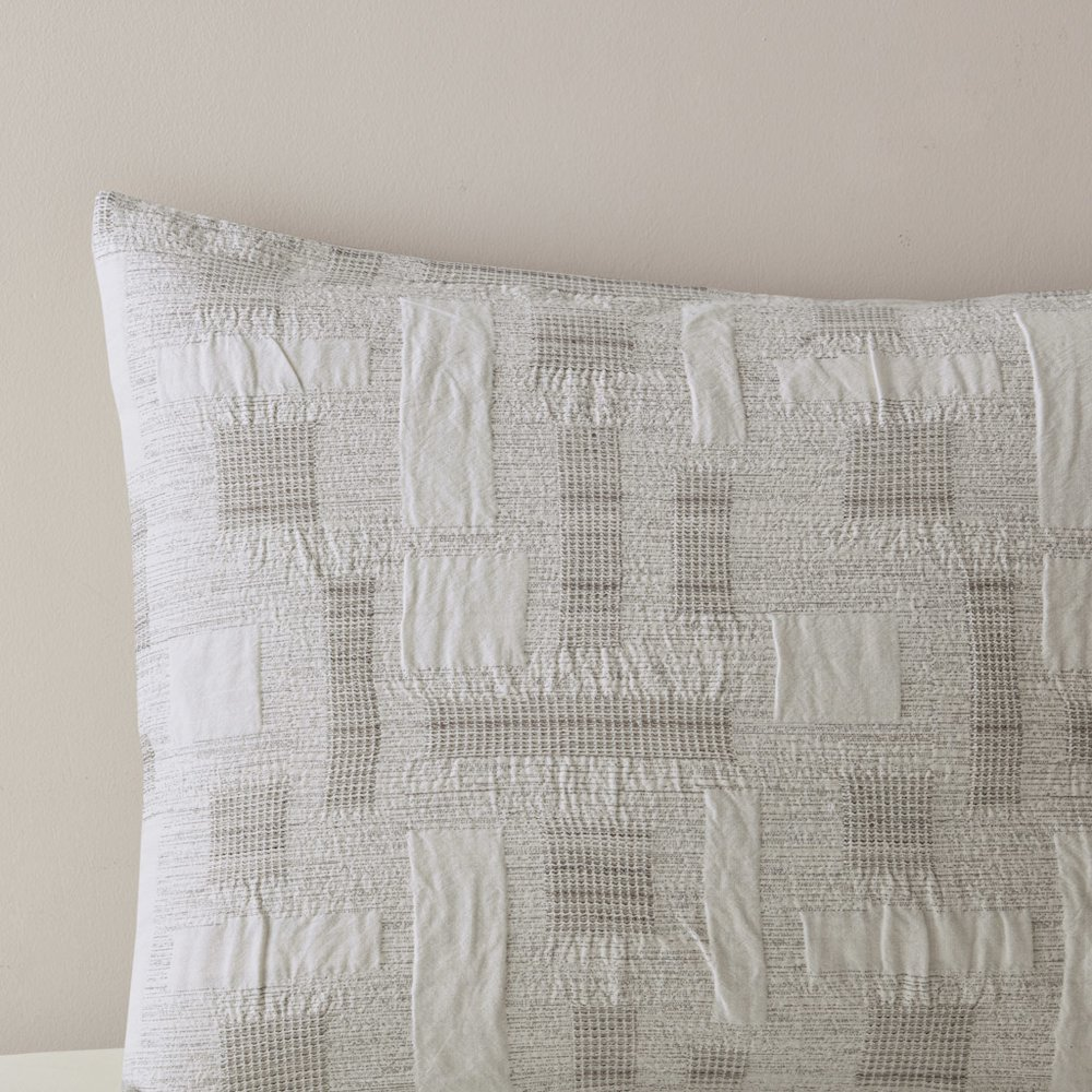 Start2Finish Cairo 3-piece Ivory cotton jacquard comforter set with decorative pillow shams and intricate woven pattern.