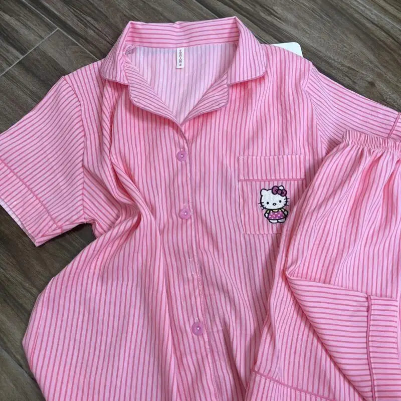 Elegant blouse and extras