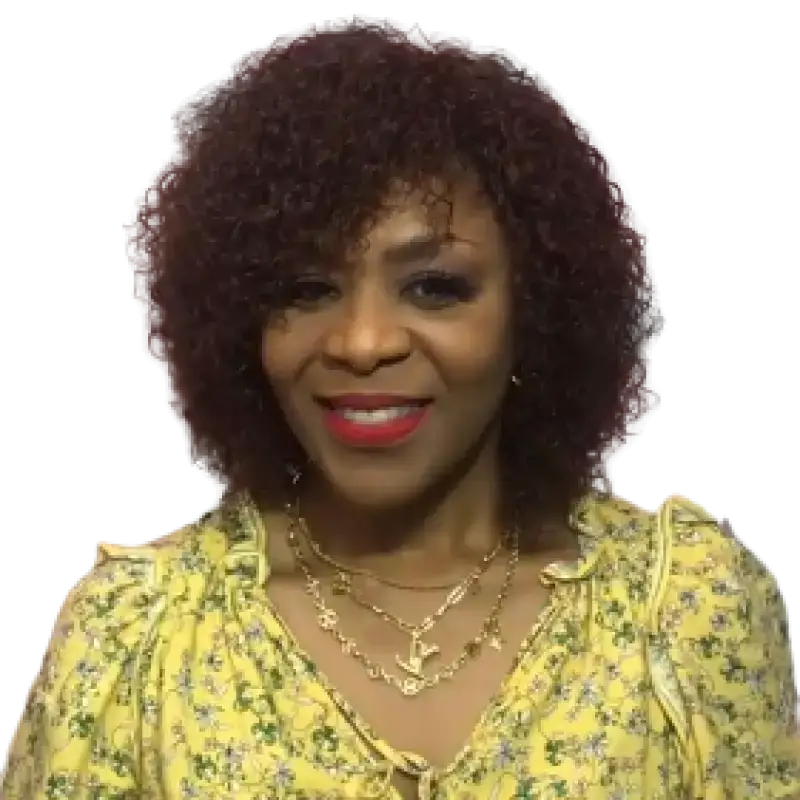 Kelly | Elegant Curly Human Hair Wig with Bangs - Full Volume Beauty