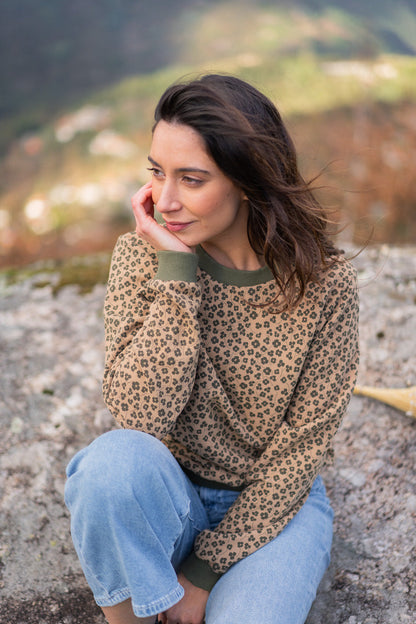 Elegant blouse and extras