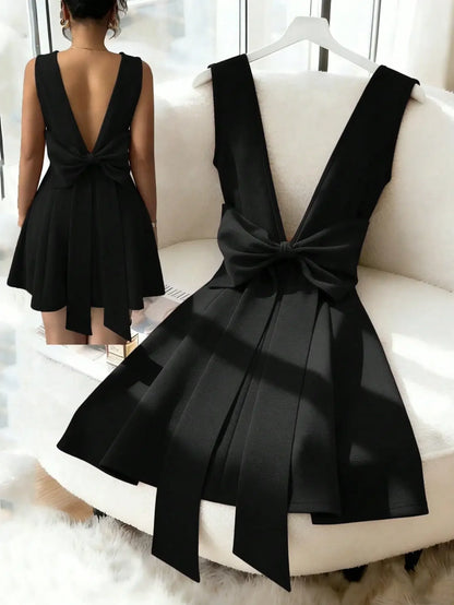 New Elegant Sexy V-Neck Backless Fitted Dress With Bowknot Waist, Burgundy Color, Luxury European Style, Suitable For In