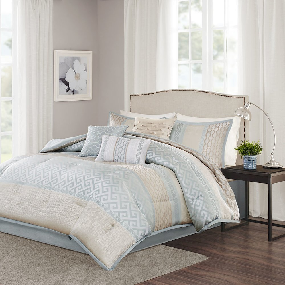 Start2Finish 7-piece comforter set featuring a cozy, stylish bedding design with coordinated pillow shams and decorative accents.