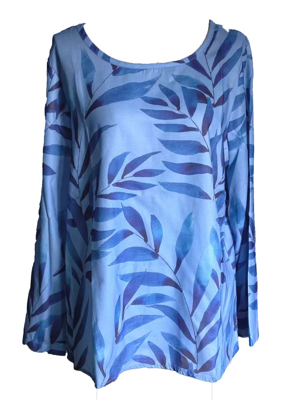 Elegant blouse and extras