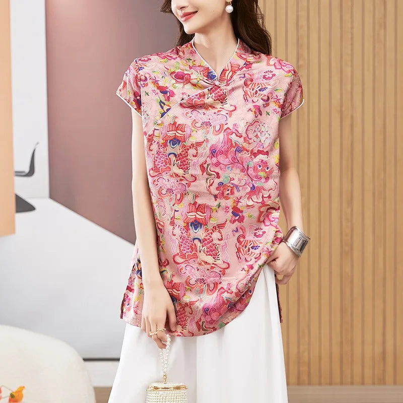 Elegant blouse and extras