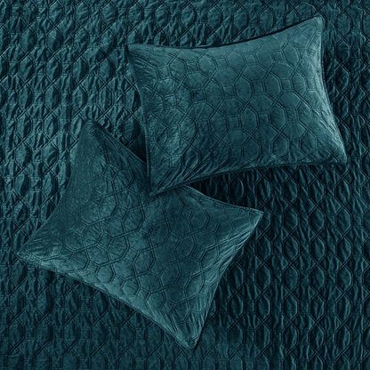 Start2Finish Harper 3-piece velvet quilt set in teal, featuring a soft textured fabric and coordinating pillow shams