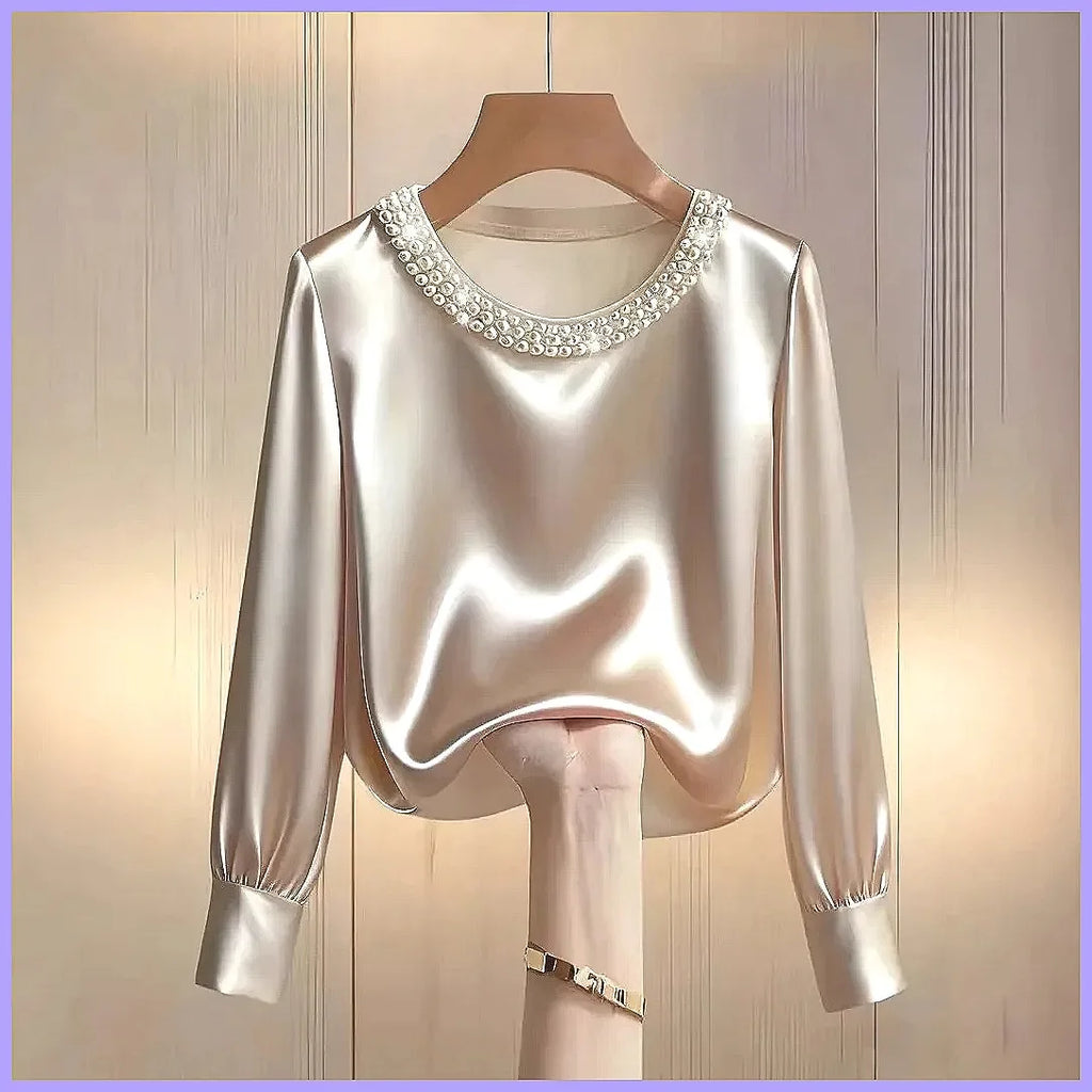 Elegant blouse and extras