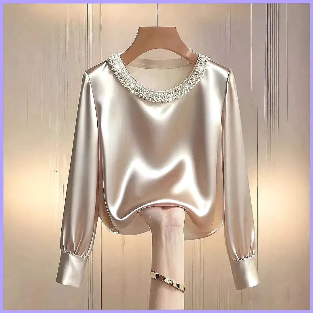 Elegant blouse and extras
