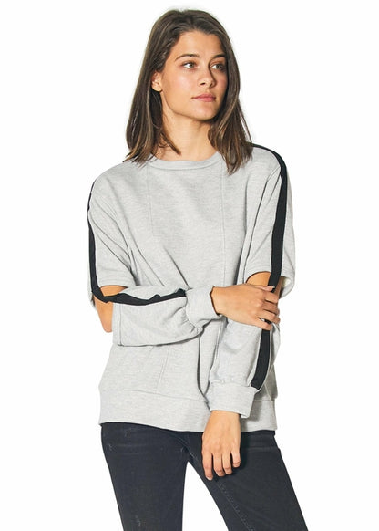 Elegant blouse and extras