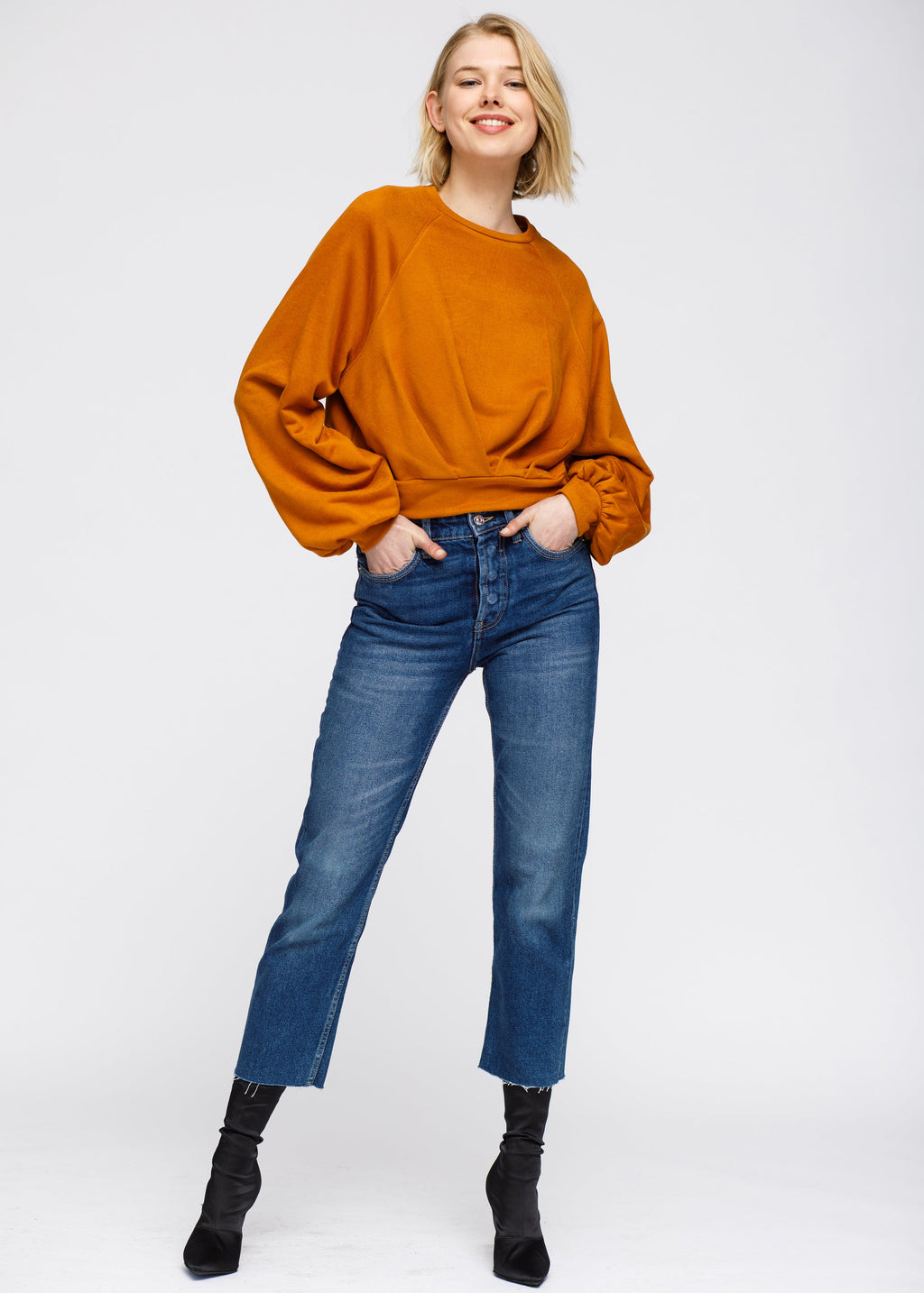 Elegant blouse and extras