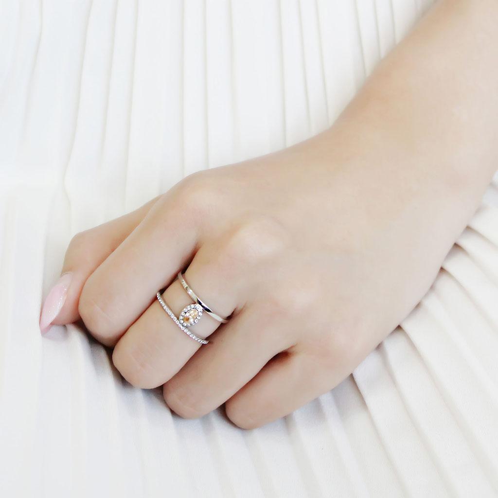 DA352 - High polished (no plating) Stainless Steel Ring with AAA Grade