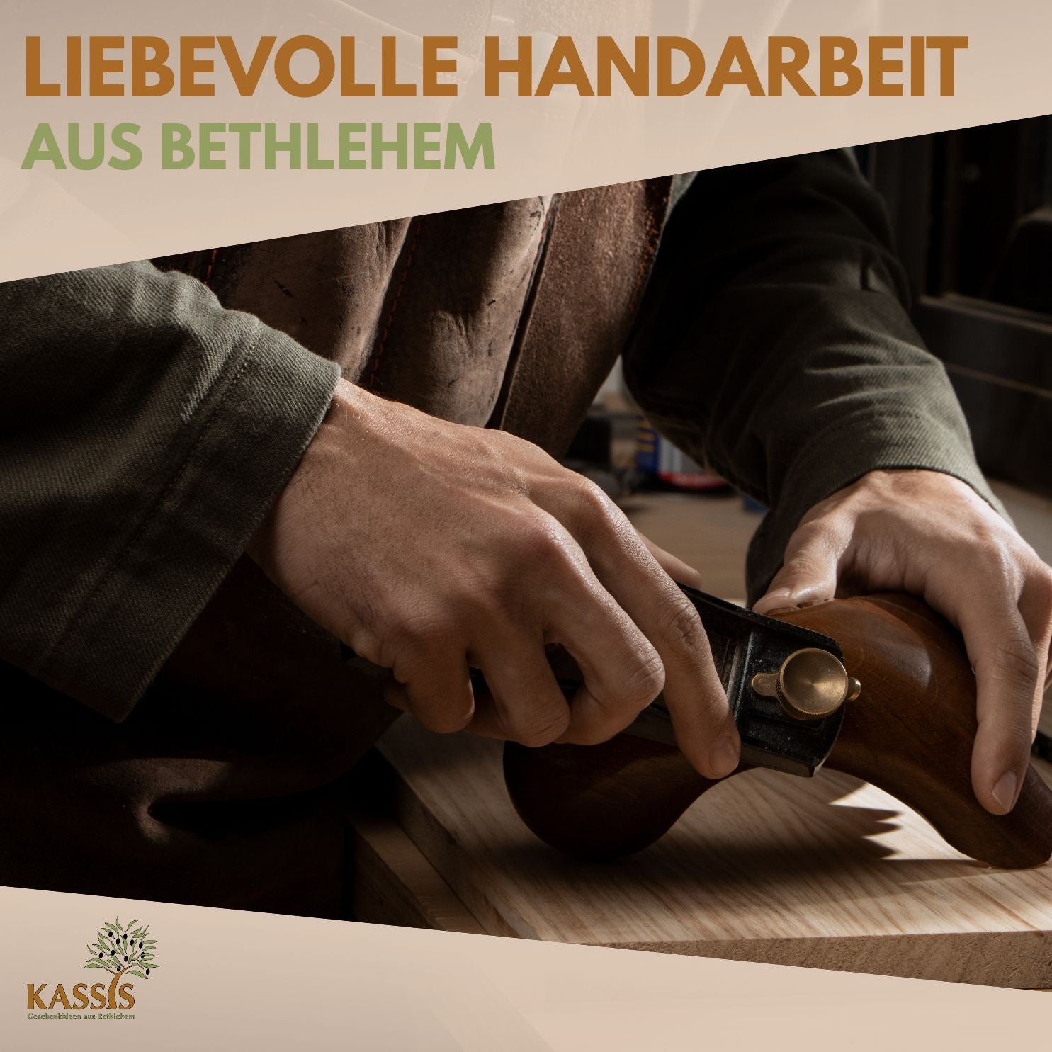 Personalisiertes Olivenholz Herz mit Gravur | Handschmeichler als
