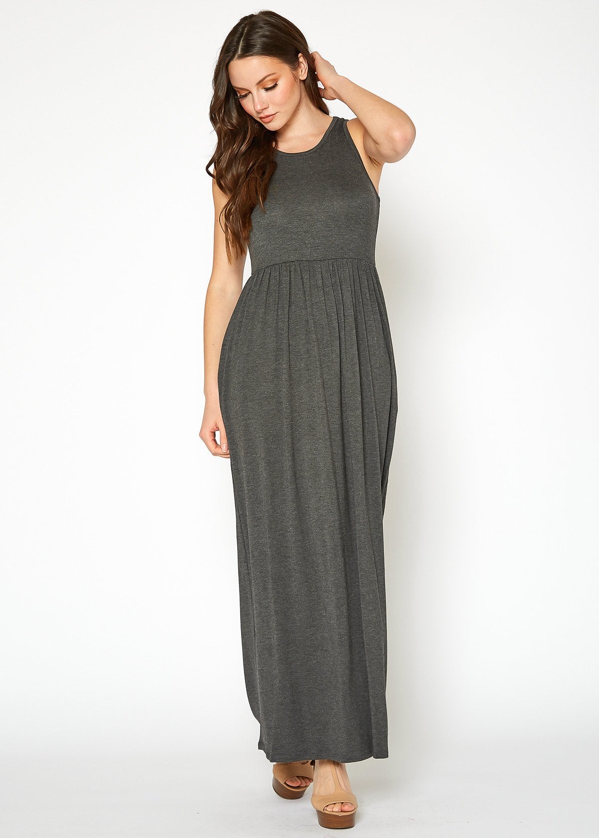 Womens Sleeveless Pleated Maxi Dress