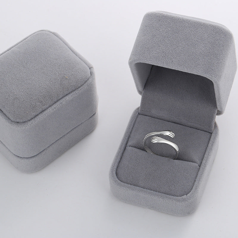 Fashionable, fresh, versatile, hands hugging ring, couple's love