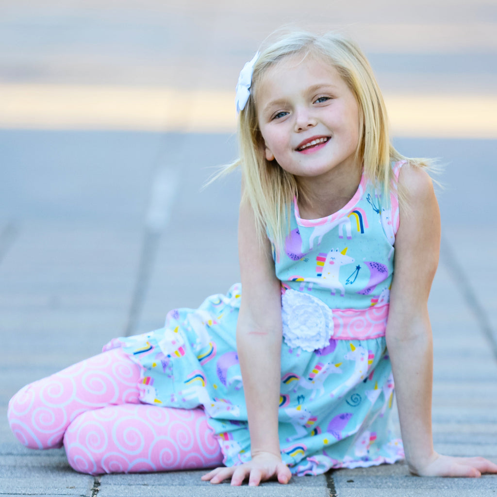 AnnLoren Girls Unicorns Rainbow Dress & Pink Swirl Leggings Outfit