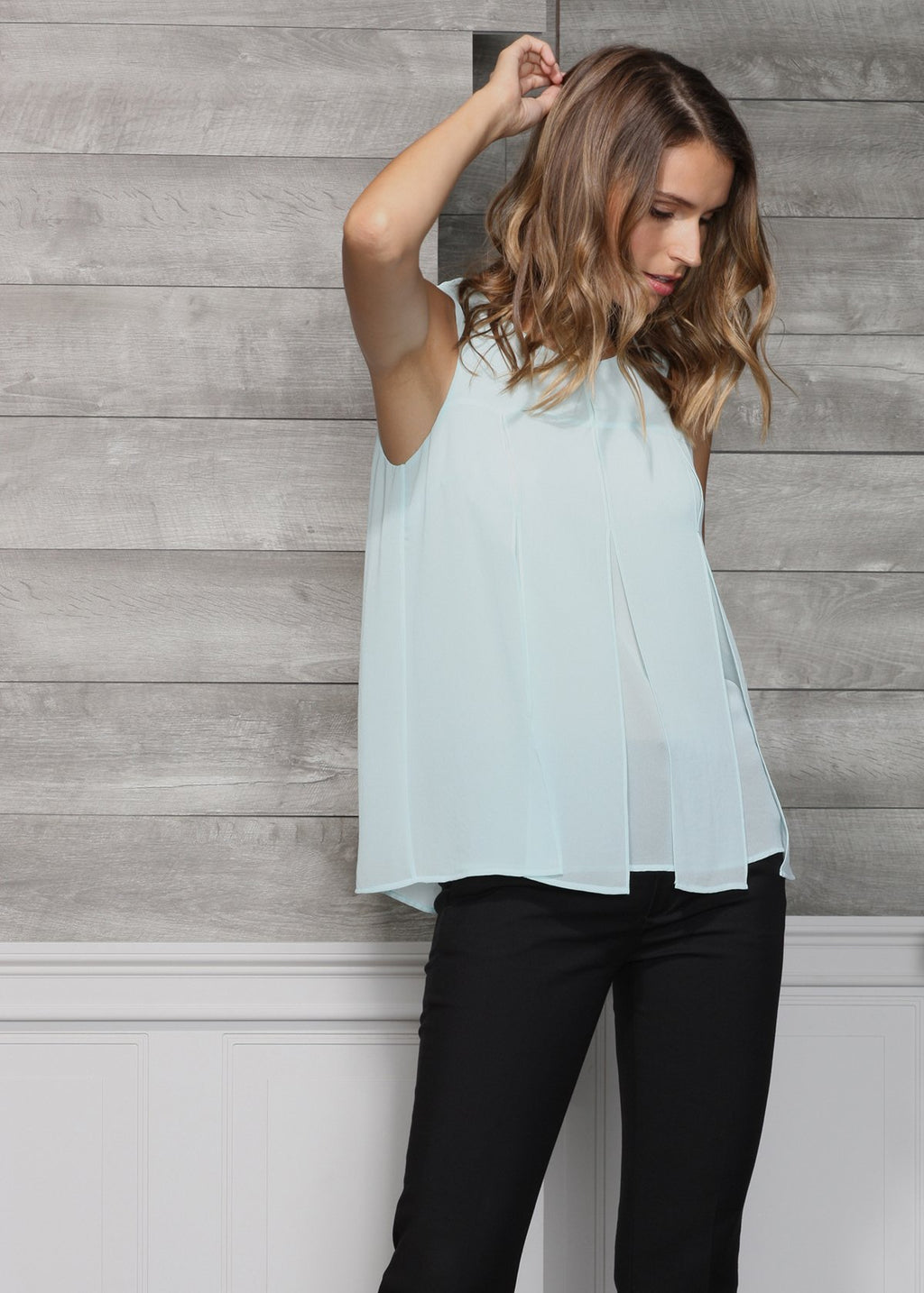 Women's Sleeveless Slit Blouse