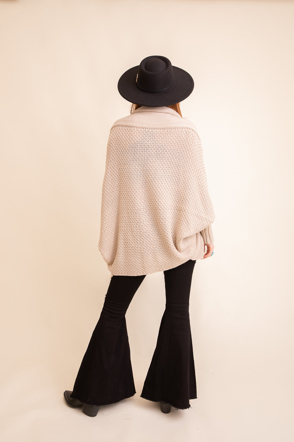 Elegant blouse and extras
