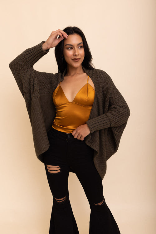Elegant blouse and extras