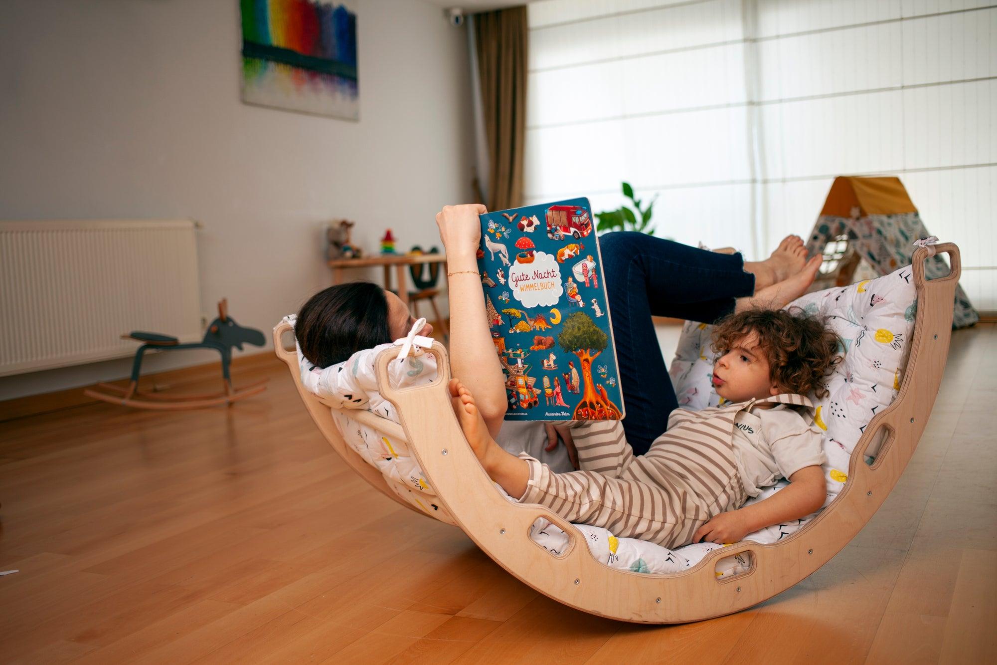 Climbing Arch / Rocker with Flamingo Pattern Pillow