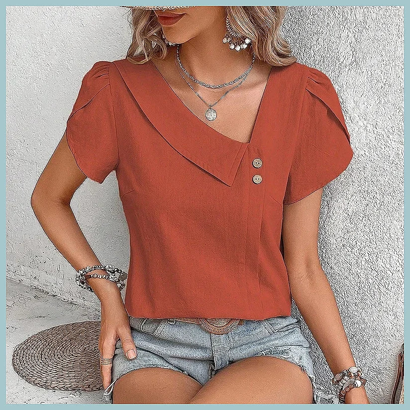 Elegant blouse and extras