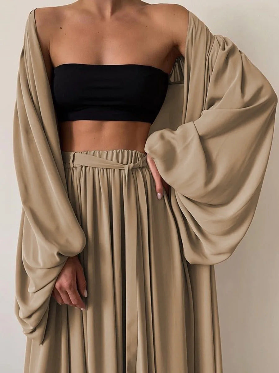 Elegant blouse and extras