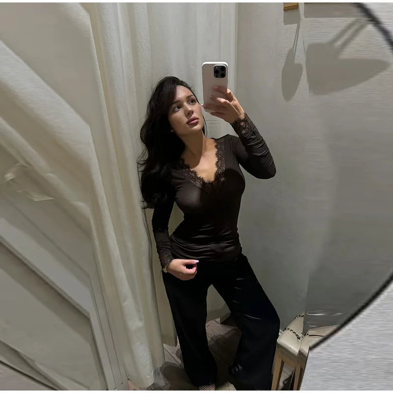 2026 Spring/Autumn Lady Fashion Inner Wear Casual V Neck Lace Trim Top Women's Solid Full Sleeve Underwear Shirt for Layering