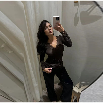 2026 Spring/Autumn Lady Fashion Inner Wear Casual V Neck Lace Trim Top Women's Solid Full Sleeve Underwear Shirt for Layering