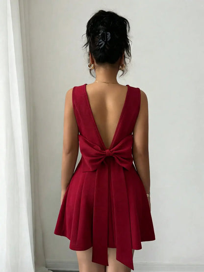 New Elegant Sexy V-Neck Backless Fitted Dress With Bowknot Waist, Burgundy Color, Luxury European Style, Suitable For In
