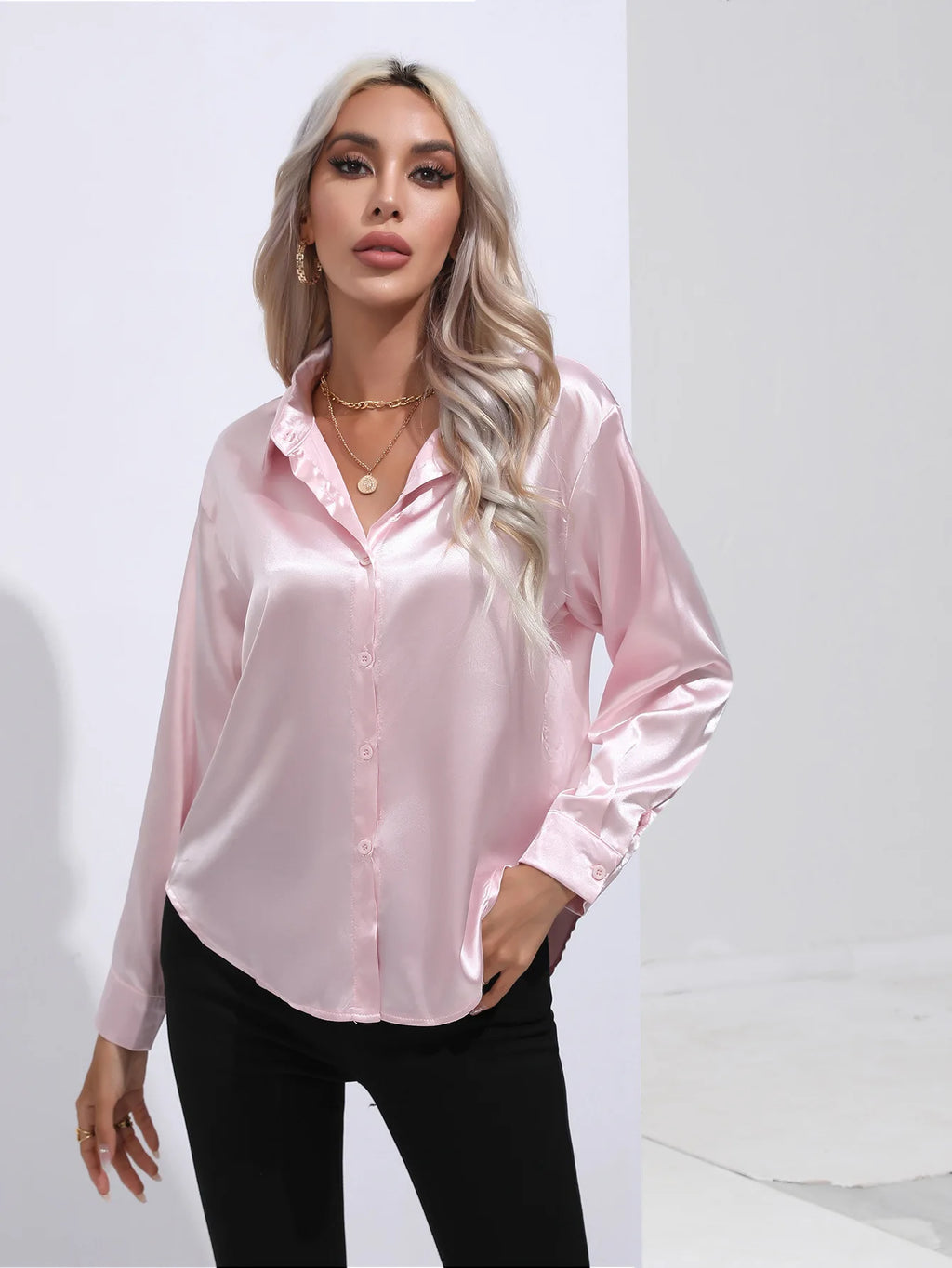 Elegant blouse and extras