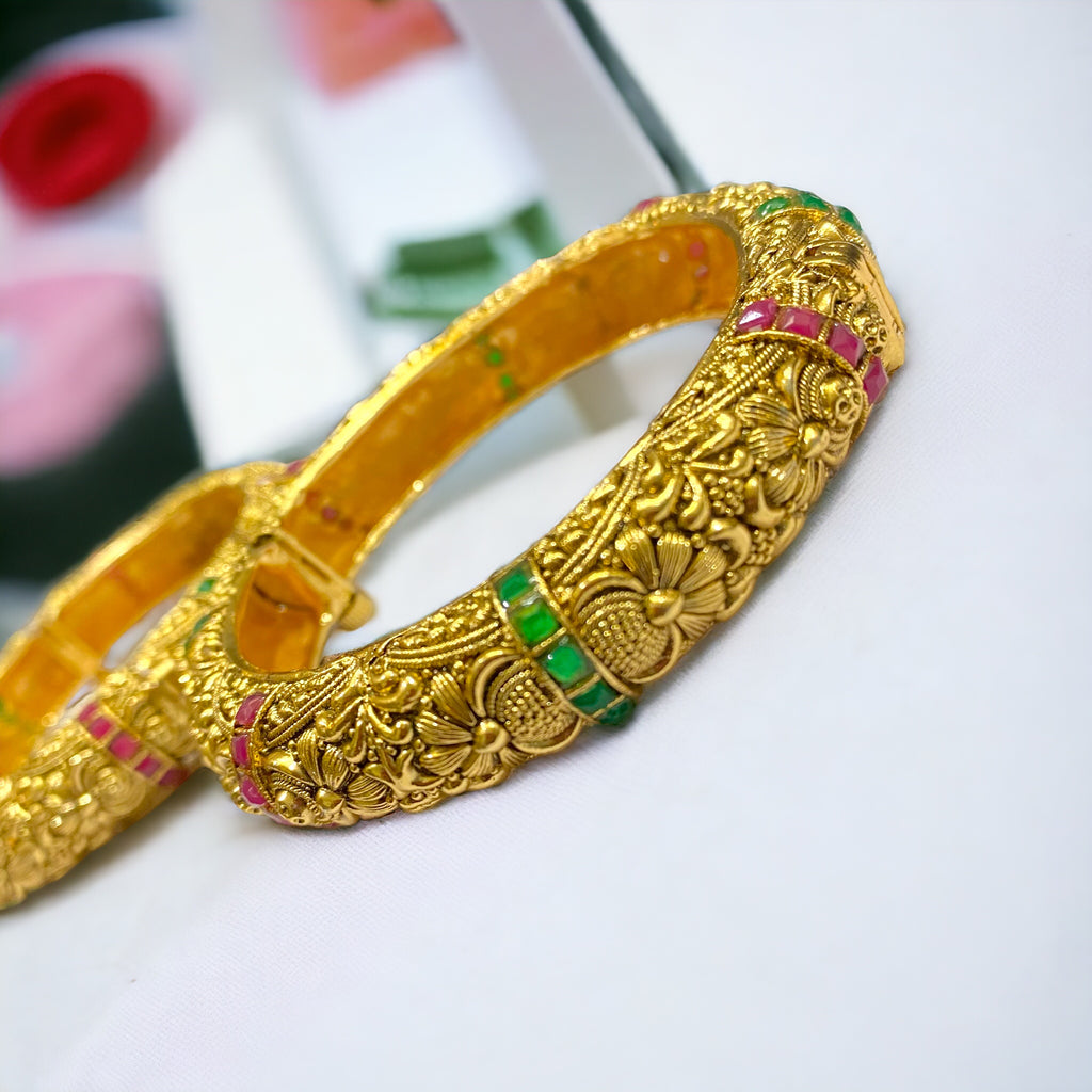 Elegant Gold-Plated Traditional Bangles