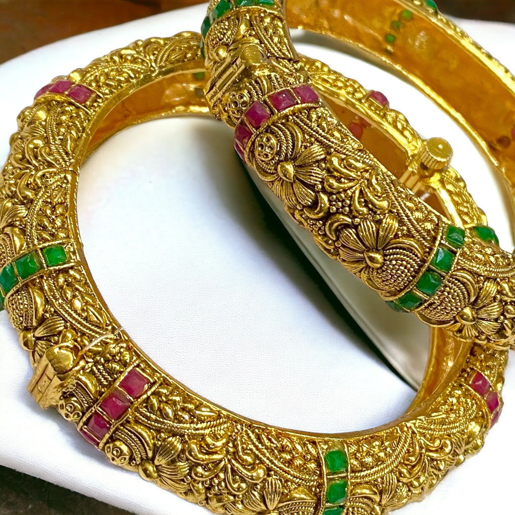 Elegant Gold-Plated Traditional Bangles