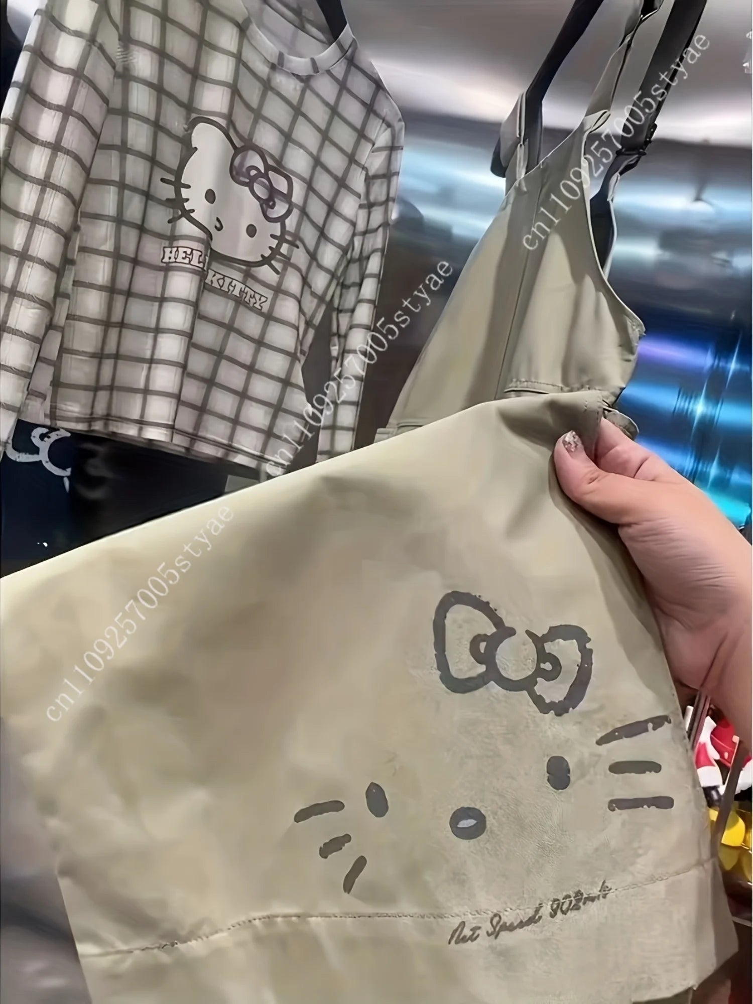 Hello Kitty Design Retro Trendy and Stylish Loose-Fitting Casual Overalls for Women