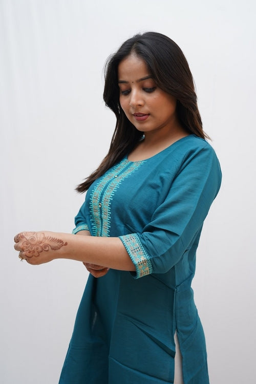 PickALook Elegant Rayon KneeLength Kurti for Women with Intricate
